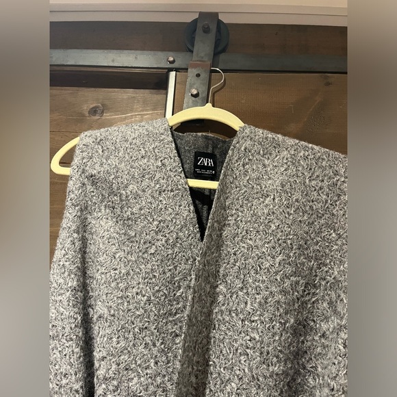 Zara vest, grey belted, size Small - Picture 2 of 3